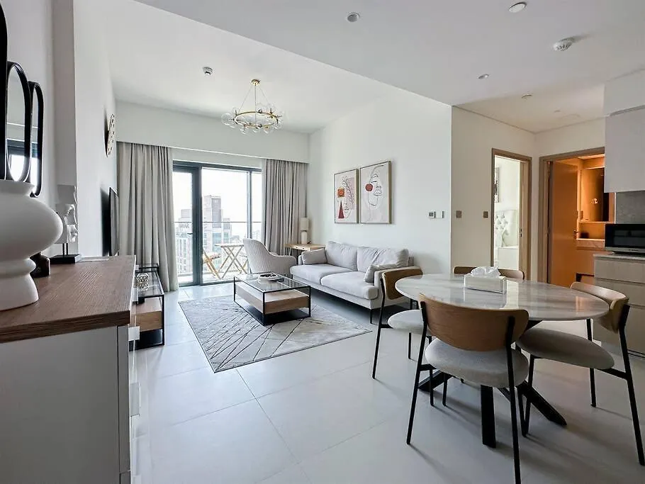 Trophy - Downtown Skyview Residence In 35Th Floor Dubai Apartment