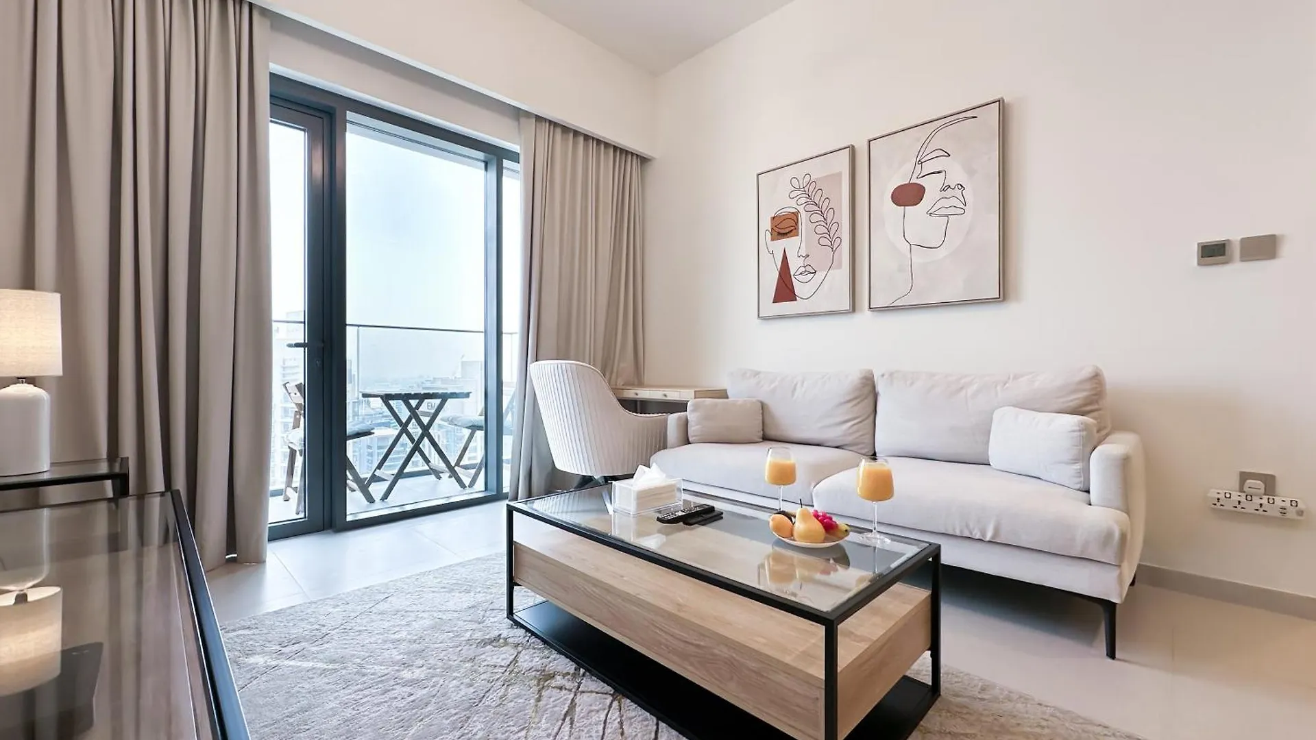 Trophy - Downtown Skyview Residence In 35Th Floor Dubai United Arab Emirates